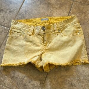 Capricorn denim shorts